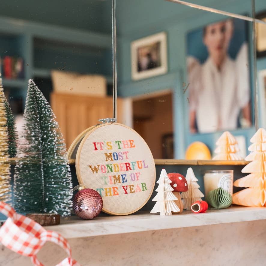 Kit de point de croix - "It's The most wonderful time of the Year" | Cotton Clara