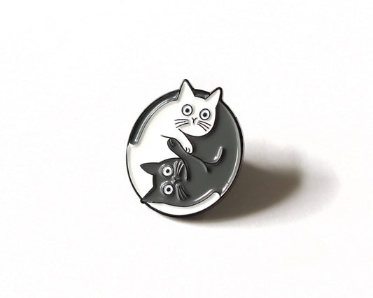 Yin Yang Chats - Épingle en émail | RIPPLESPLASH