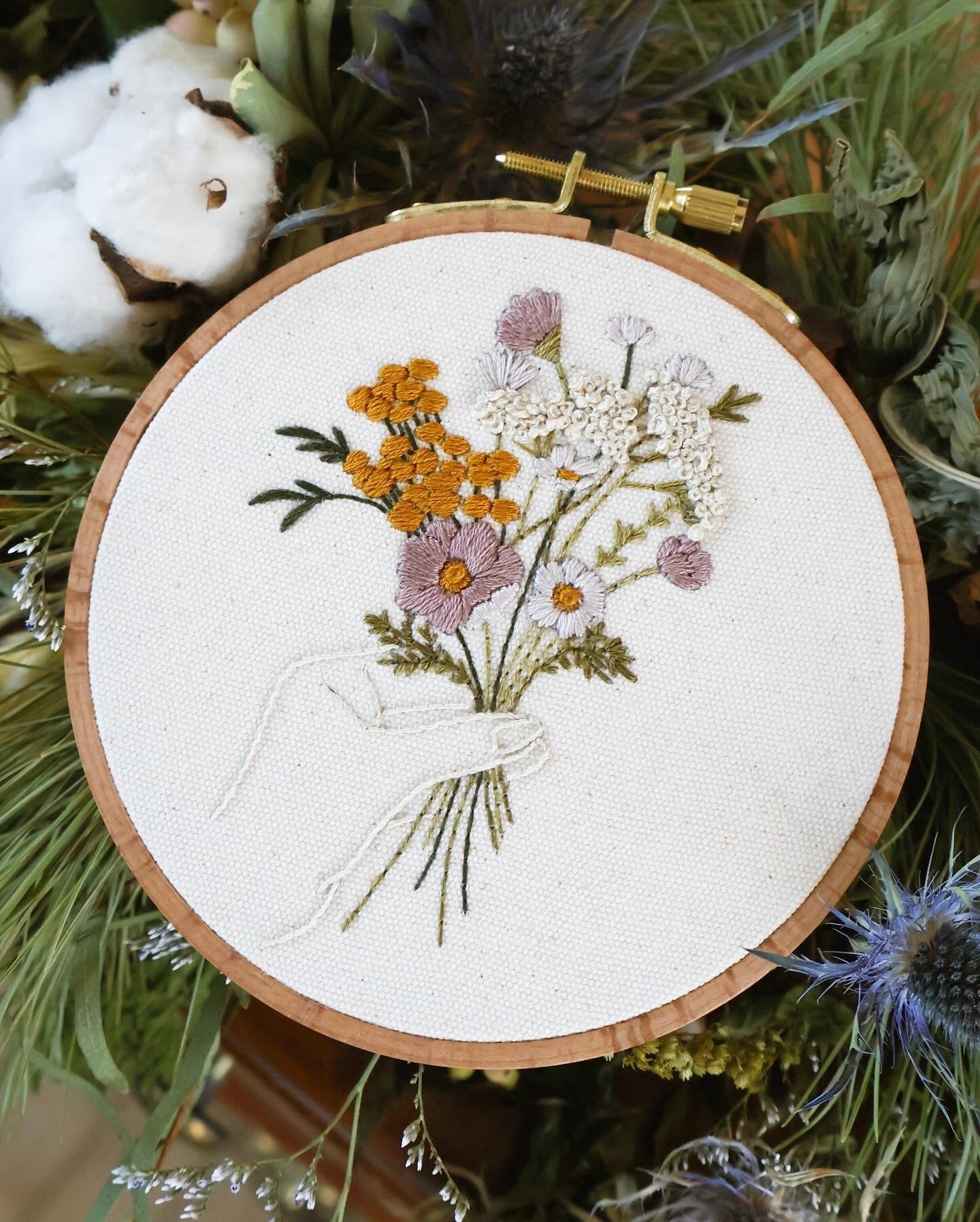 Embroidery set - Wildflowers (neutral) - TIGHT EMBROIDERED