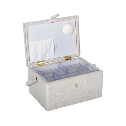 Boîte à couture brodée - Fraises