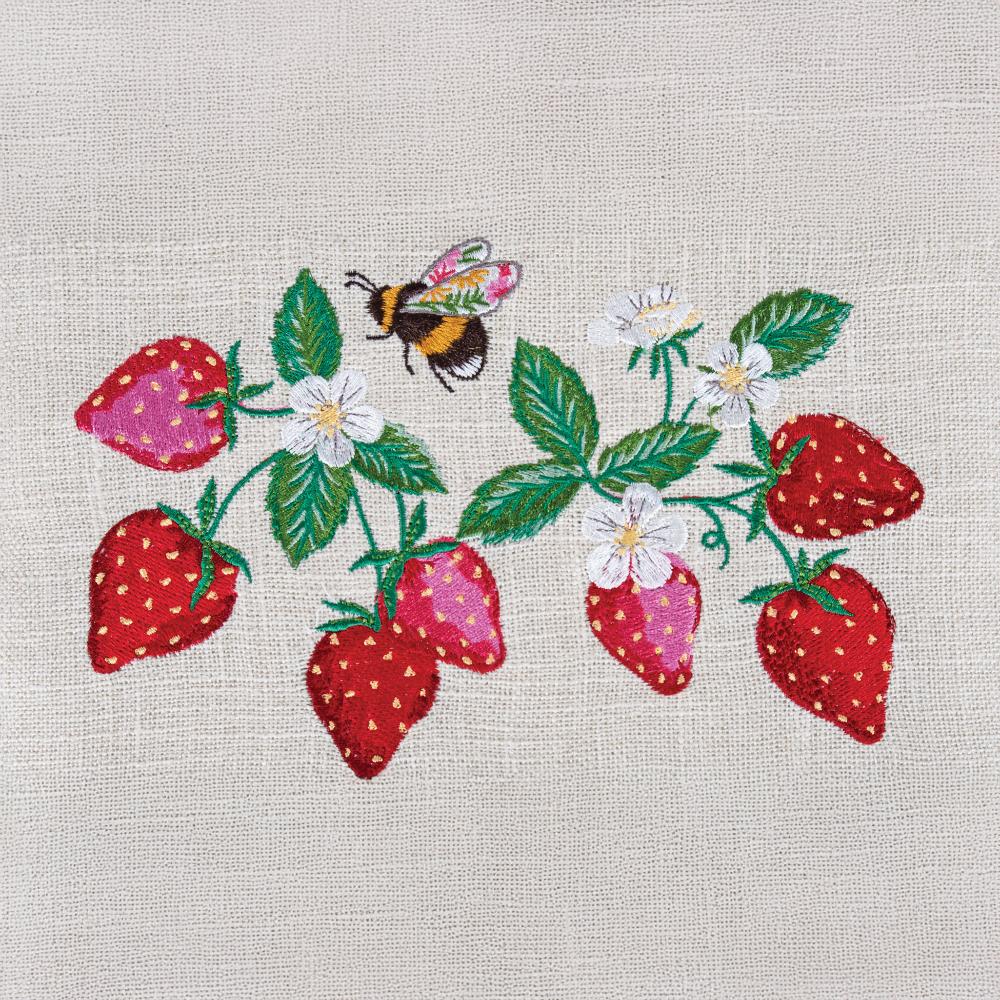 Boîte à couture brodée - Fraises