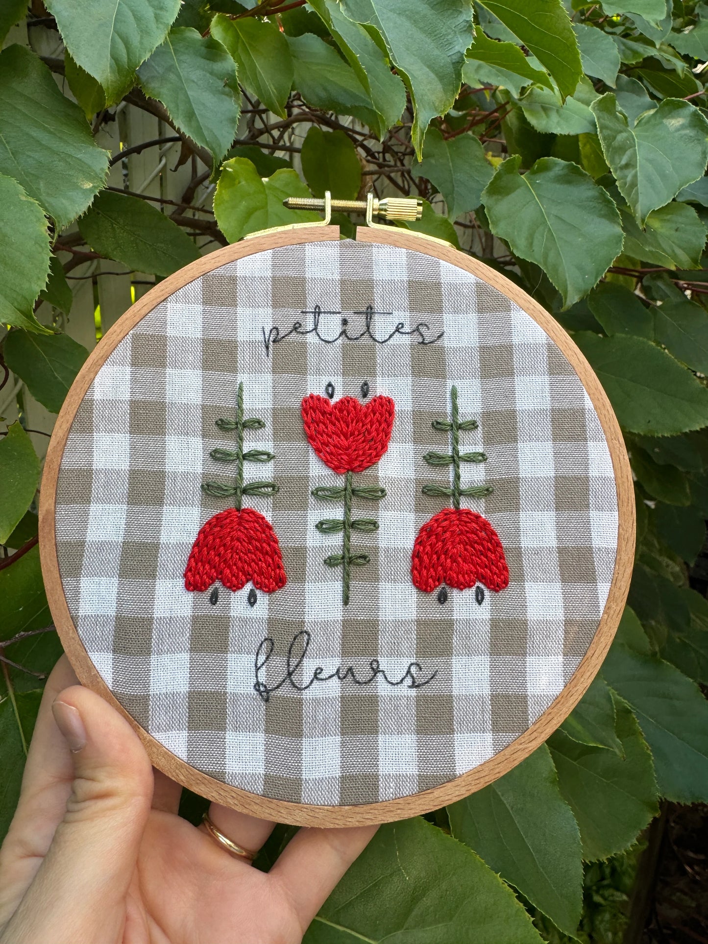 Ensemble de broderie - Petites fleurs - Twin Folk