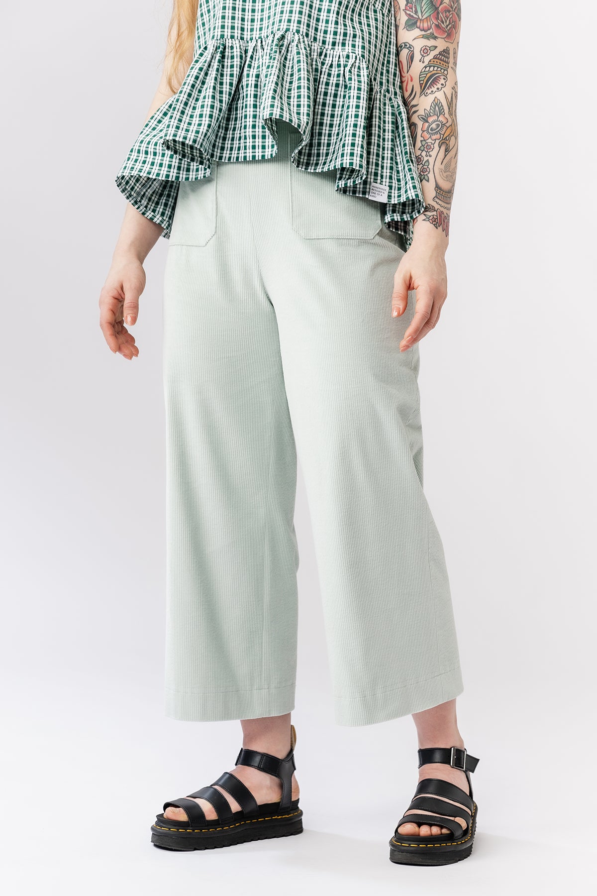 VERSO trousers & shorts