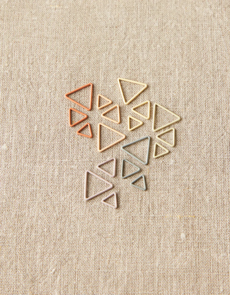 Triangular stitch markers - COCOKNIT
